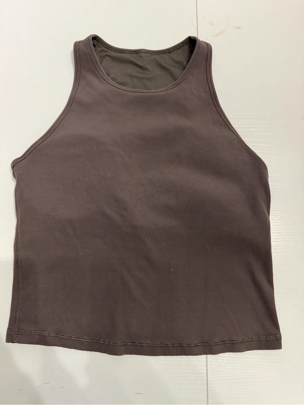 Vuori Matching Activewear Set - Medium Pose Plyo Tank & Small Dash Short 2.0 - Picture 5 of 8